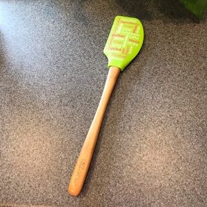 Pampered Chef rubber scraper